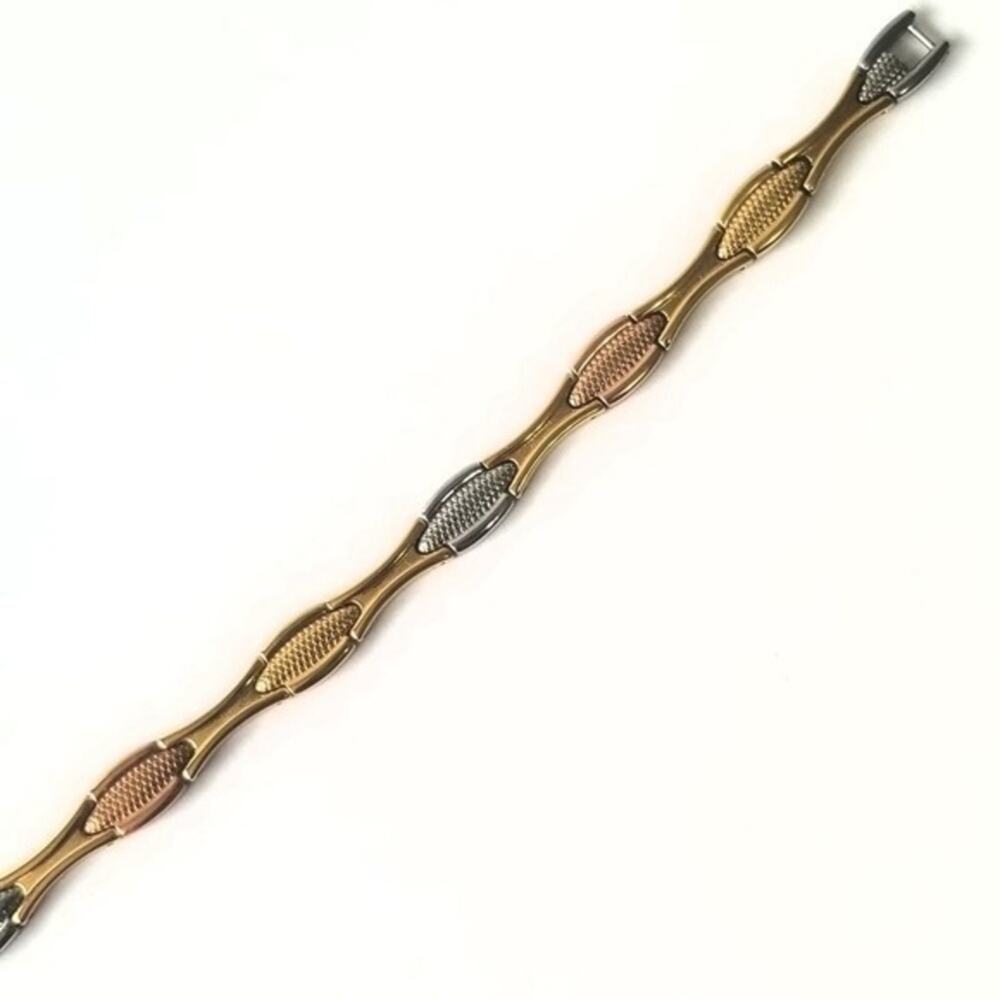 Stainless‎ steel magnetic bracelet 7.5 inches